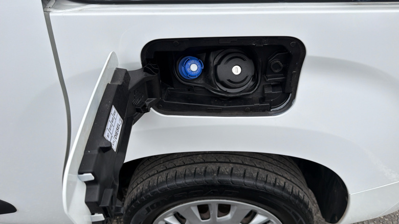 Vauxhall Combo Cargo Combo L1 Diesel 2300 1.5 Turbo D 100ps H1 Sportive Van